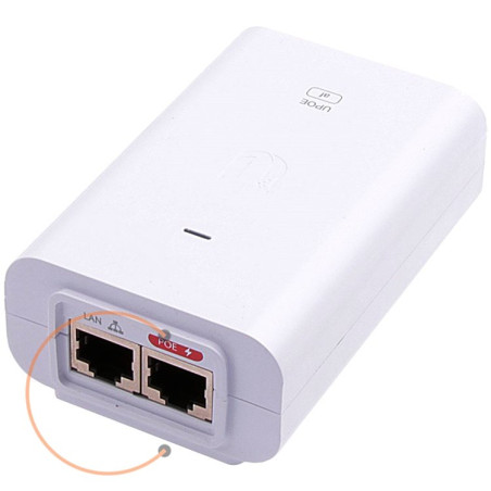 U-POE-AF is designed to power 802.3af PoE devices. U-POE-AF delivers up to 15W of PoE that can be used to power U6-Lite-EU and o